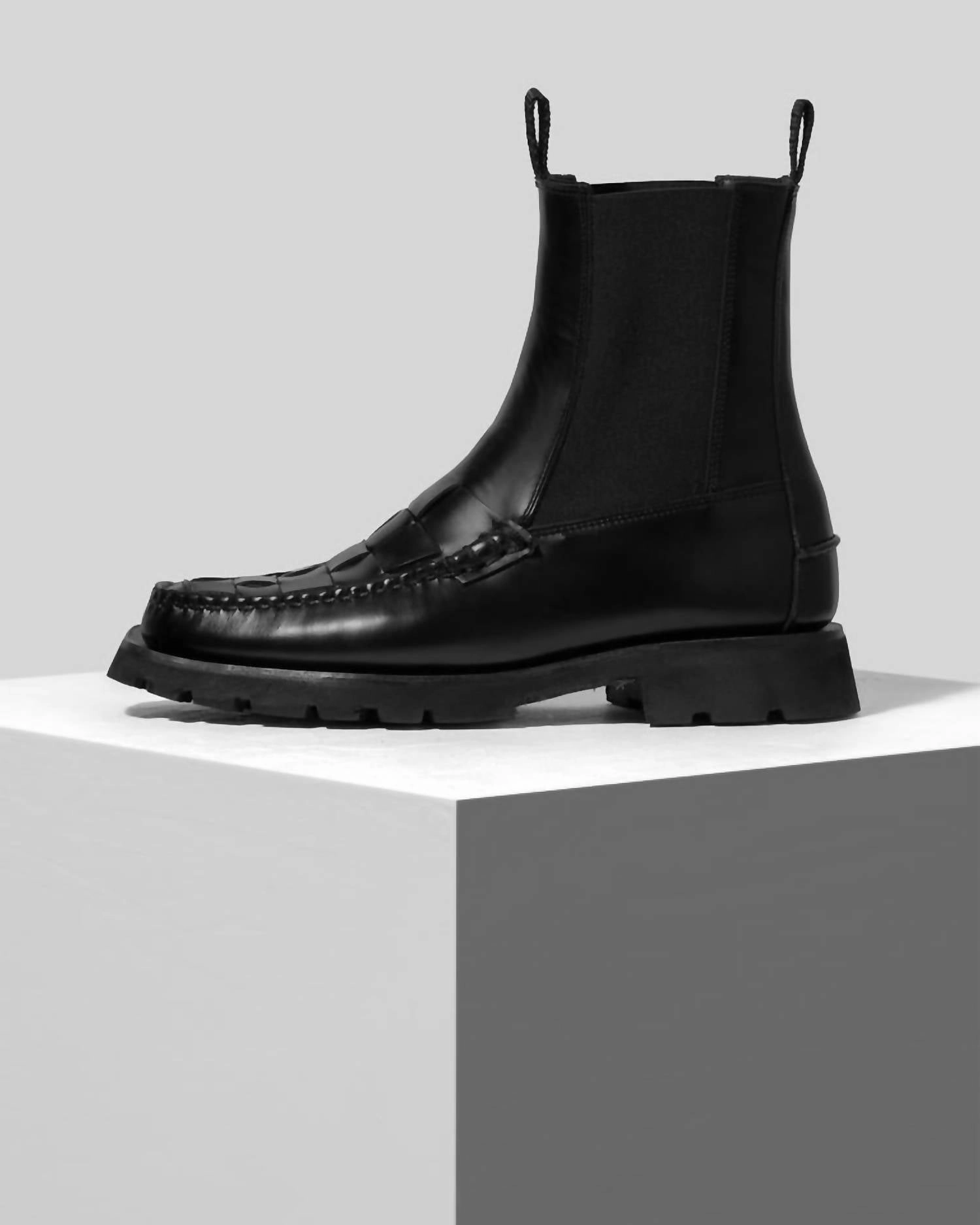 Alda Woven Sport In Black Adventurous Spirit Slip Resistant Work Commute