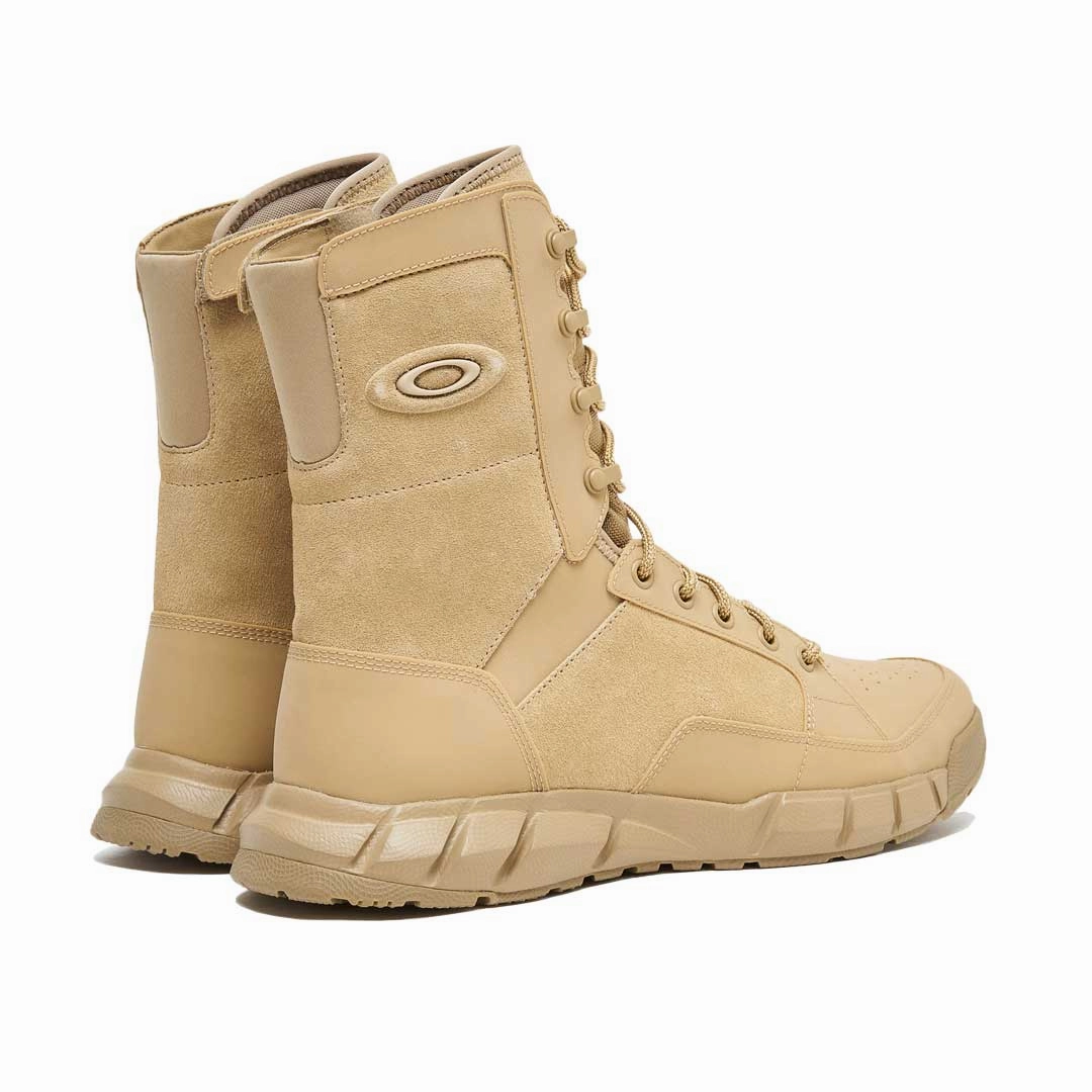 Oakley - Unisex Coyote Boots (FOF100467 889) High Traction Urban Commute Rugged Built Hiking Trails