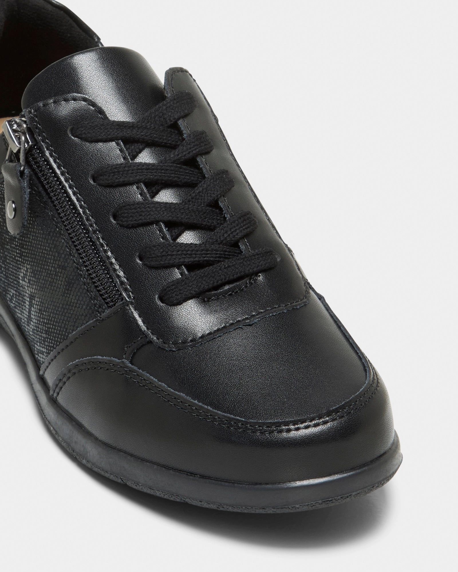 Travel Black Chill Style Light Pace