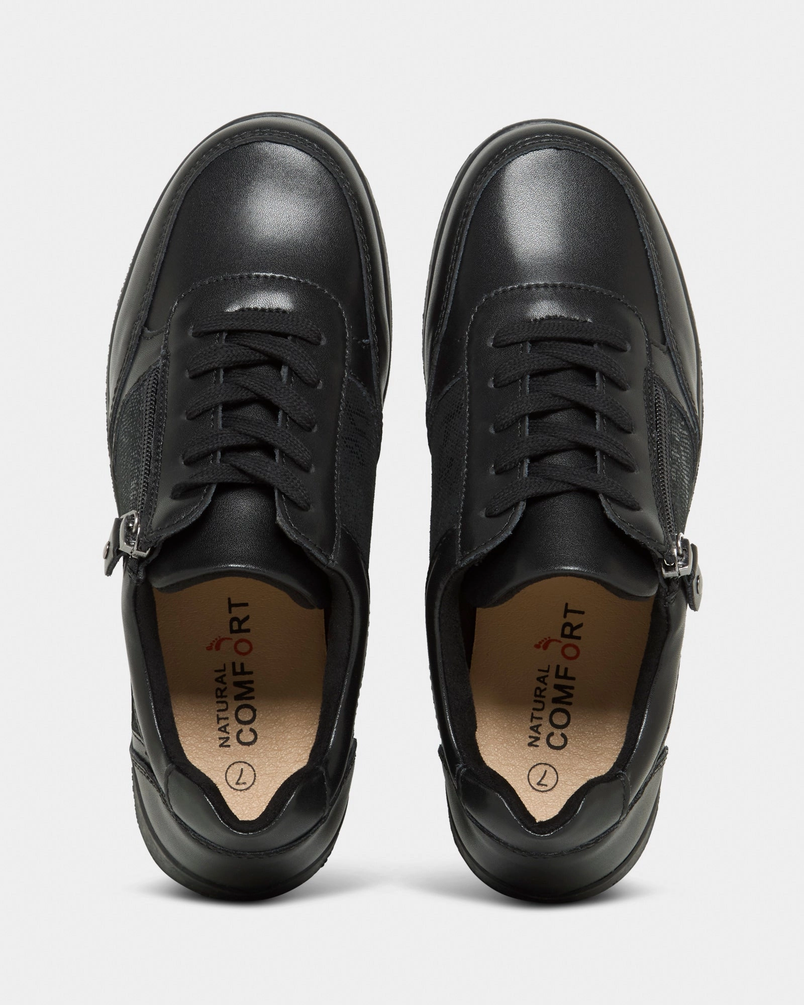 Travel Black Korean Mood