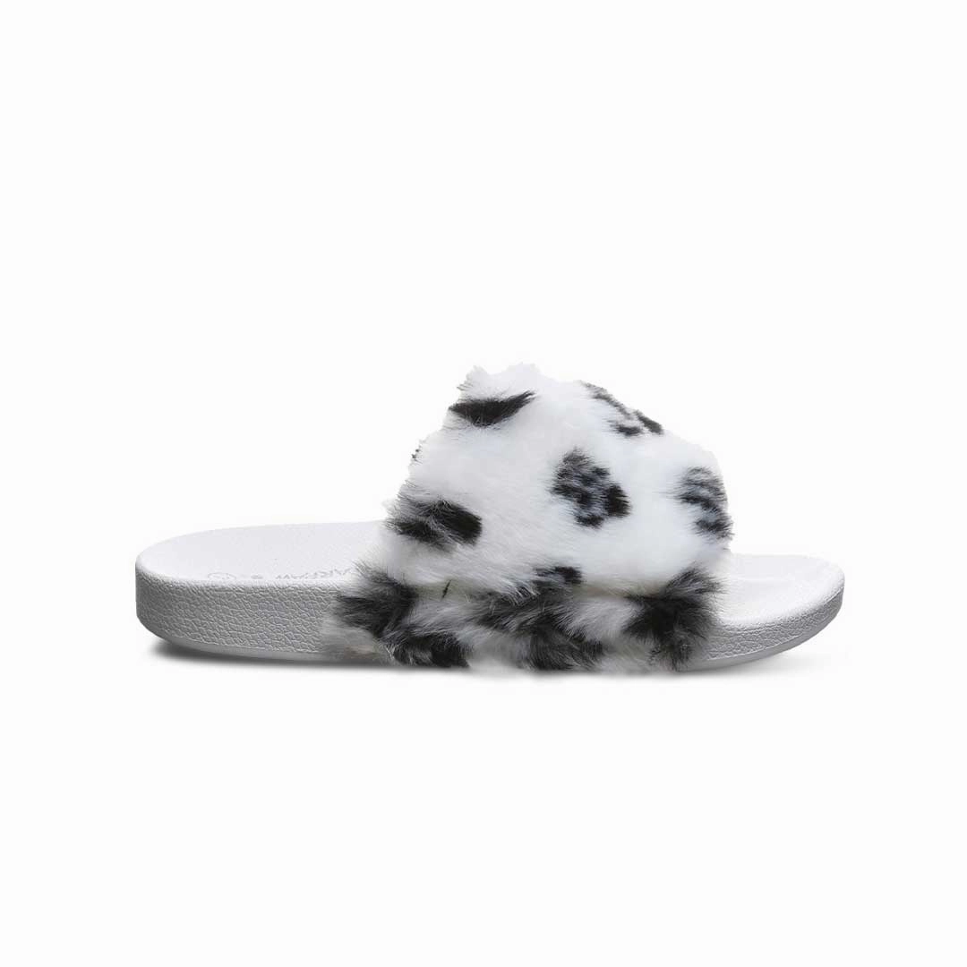 Relaxed Outdoor Footwear Compact Design Bearpaw - Women's Lucinda Sandals (2688W 007)