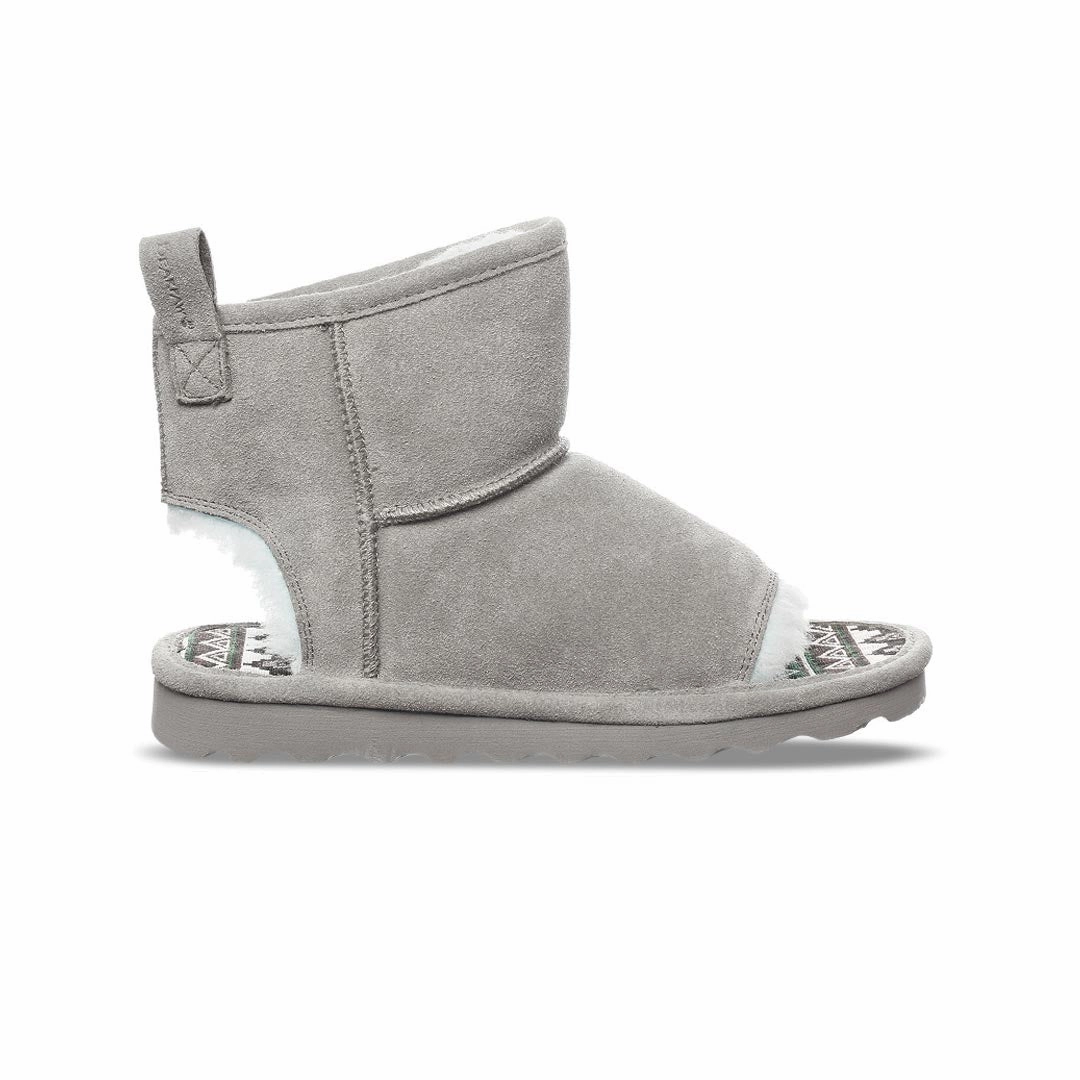 Durable Shell Windy Weather Flexible Frame Outdoor Explorer Bearpaw - Women's Molly Boots (2425W 051)