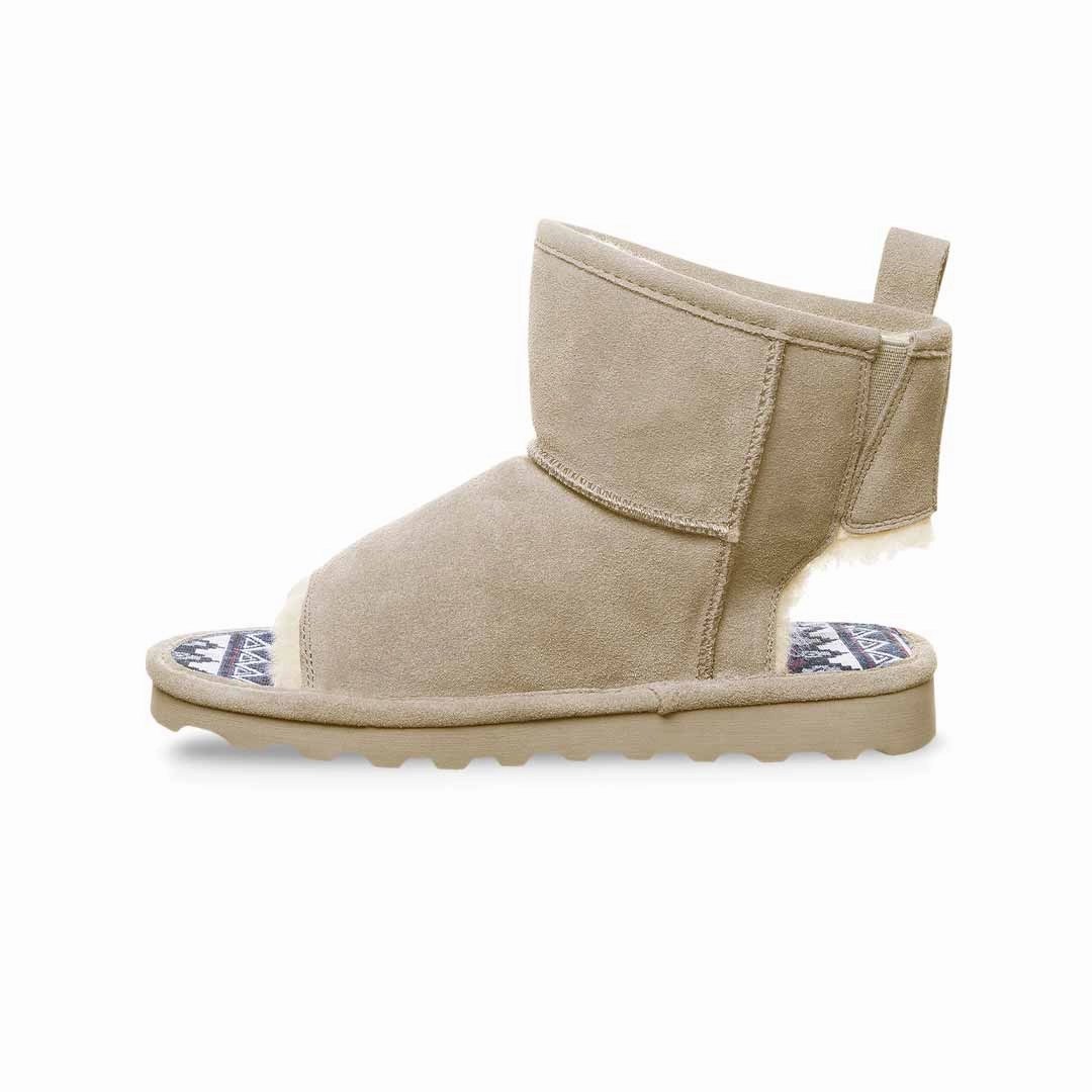 Rough Walk Bearpaw - Women's Molly Boots (2425W 125)