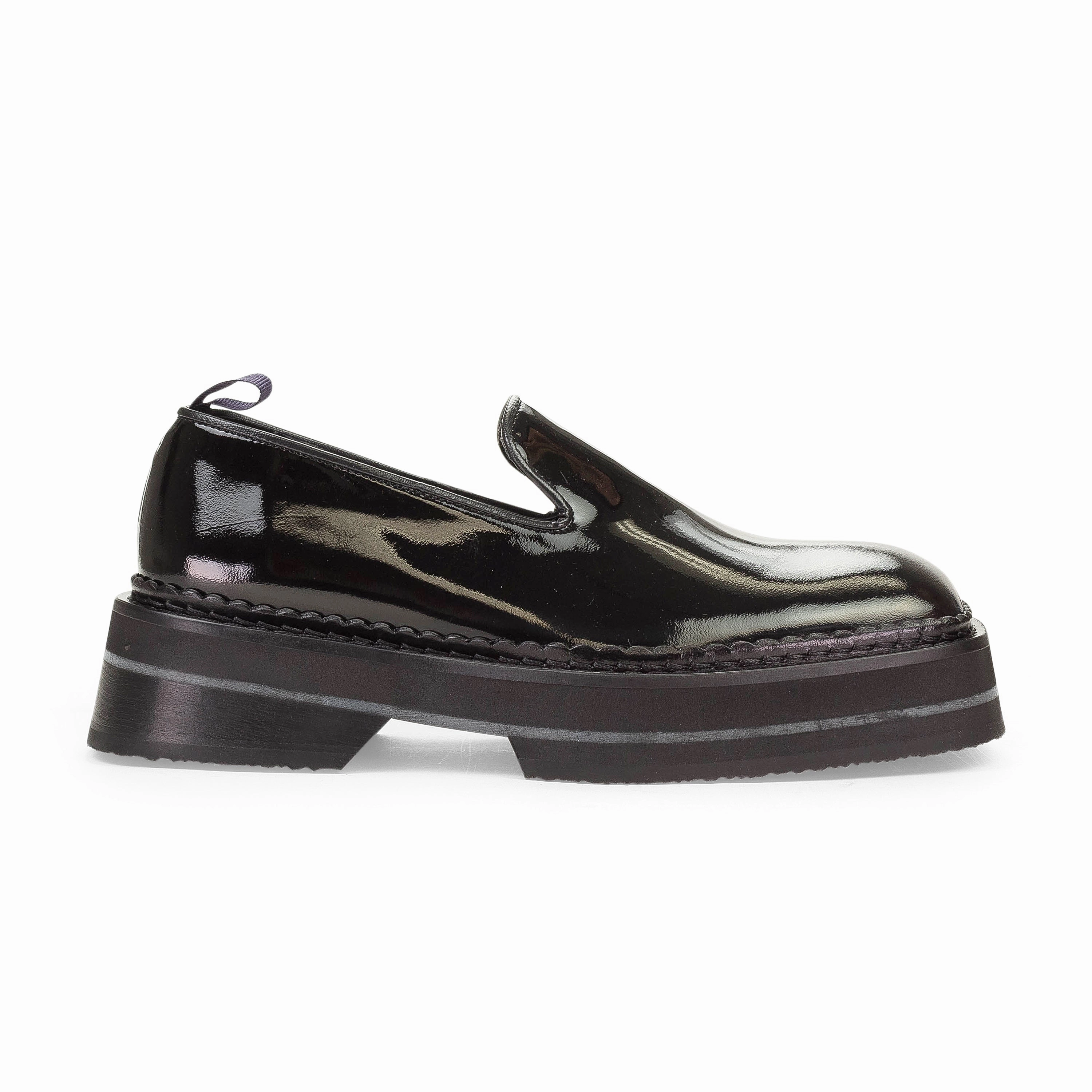 BLACK BACCARAT PATENT LOAFERS Nubuck