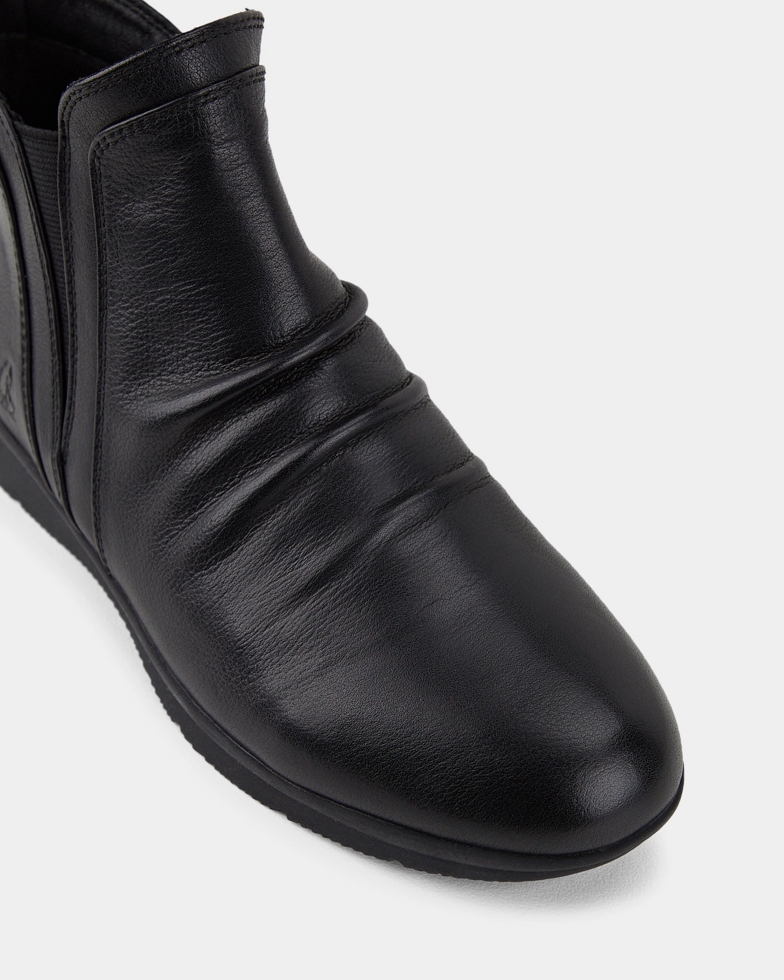 Nerine Black Weatherproof Comfort Ankle Support