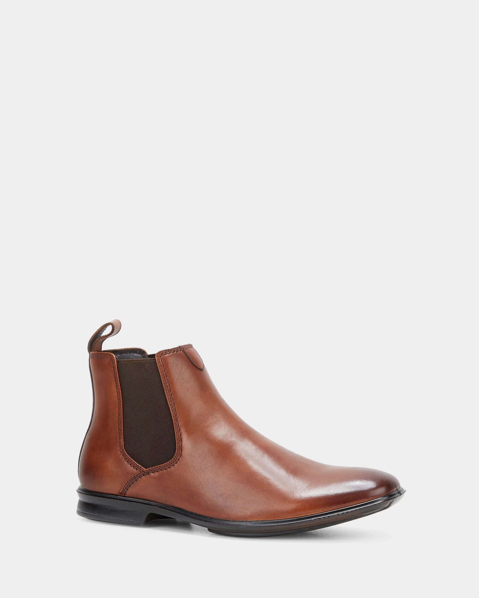 Chelsea Tan Burnish Street Style