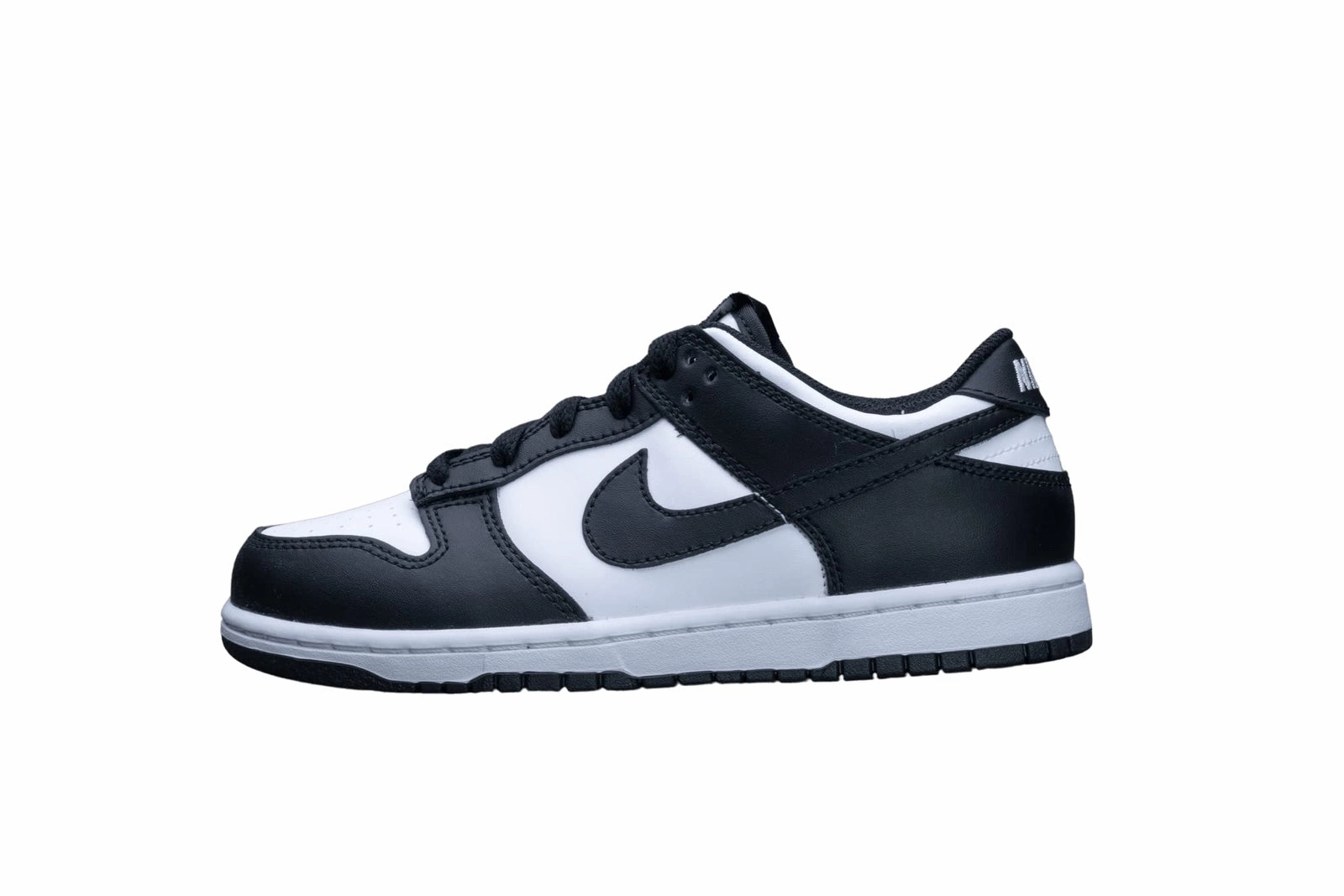Nike Dunk Low 'Panda' Big Kid's Shoes Hydrophobic Materials