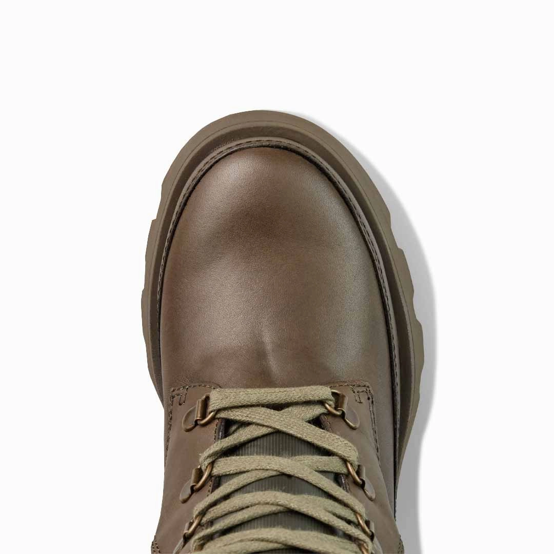 Tight Fit Minimal Silhouette Cougar - Women's Verona Boots (VERONA-LODEN)