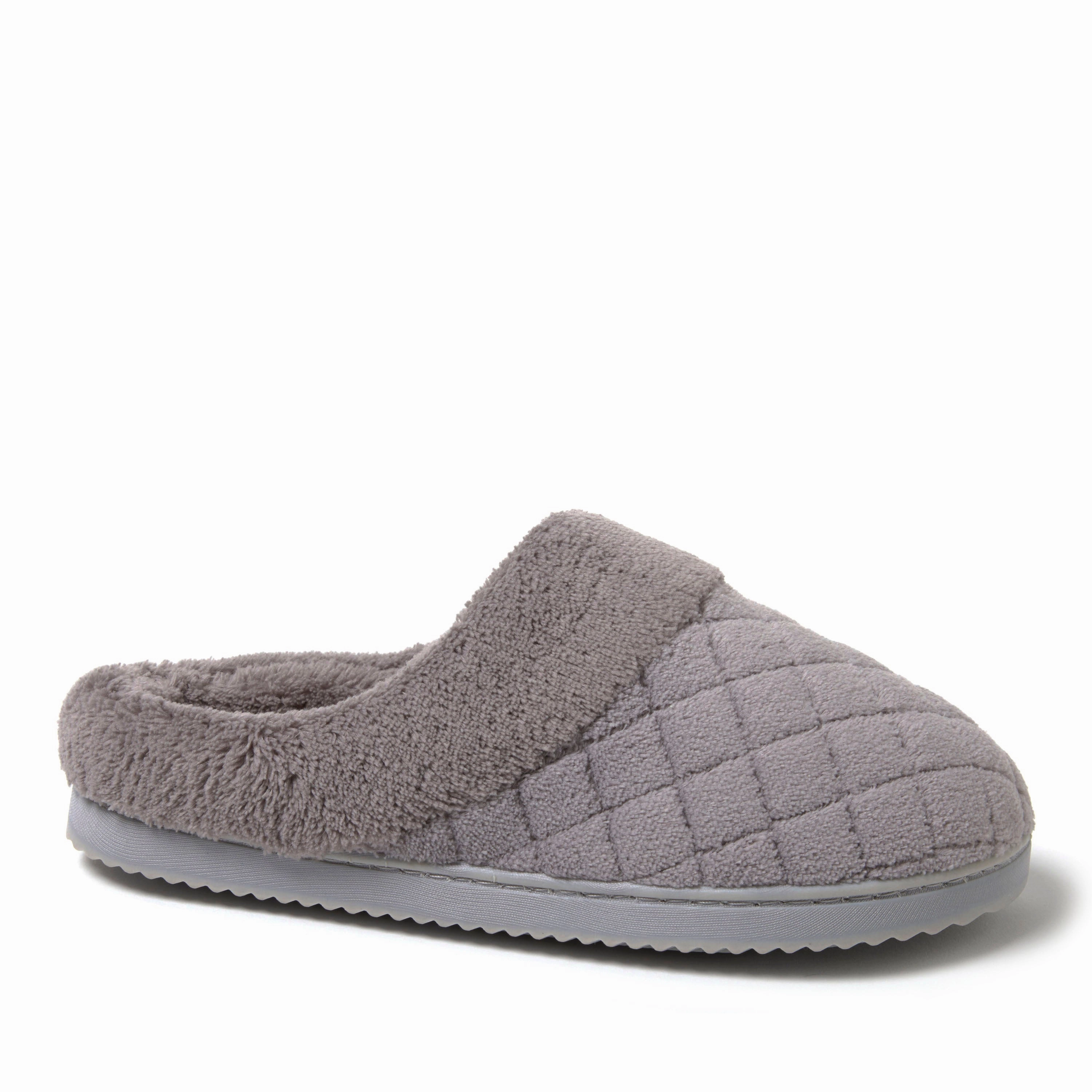 Anti Slip Treatment Ventilation holes Dearfoams Women's Libby Quilted Terry Clog Slipper