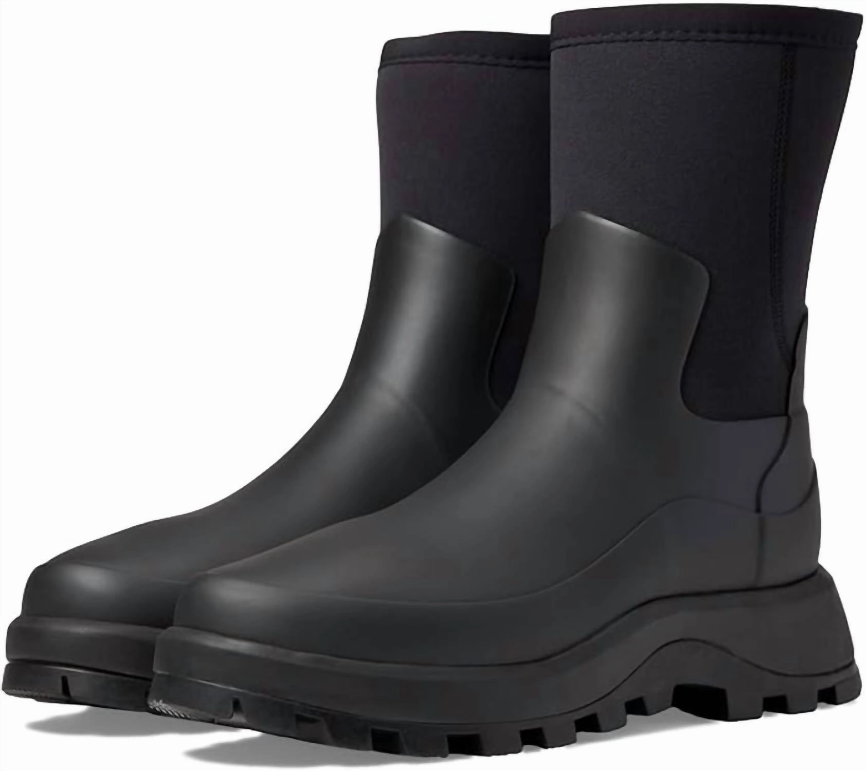 Trendy Vibe Women's City Explorer Short Rain Boot In Black