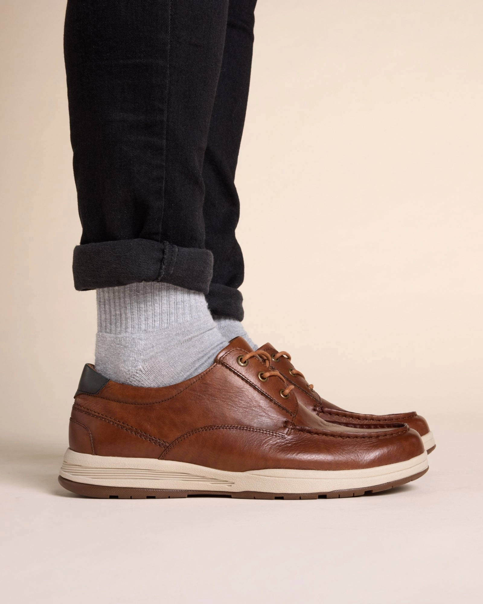 Experience Tan Foot Form