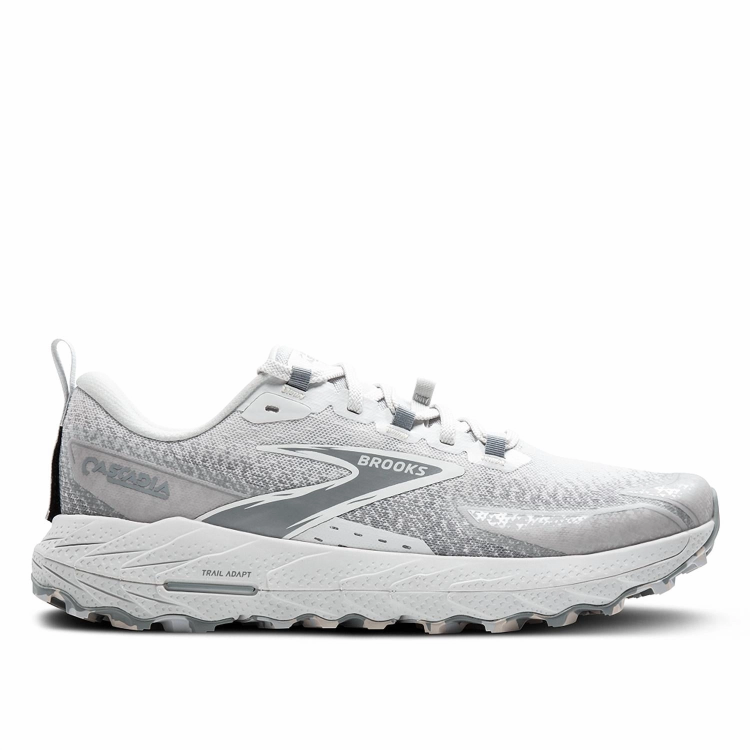 running for a change of scenery running on the treadmill Men's Cascadia 18 Shoes In Oyster/primer Grey/coco