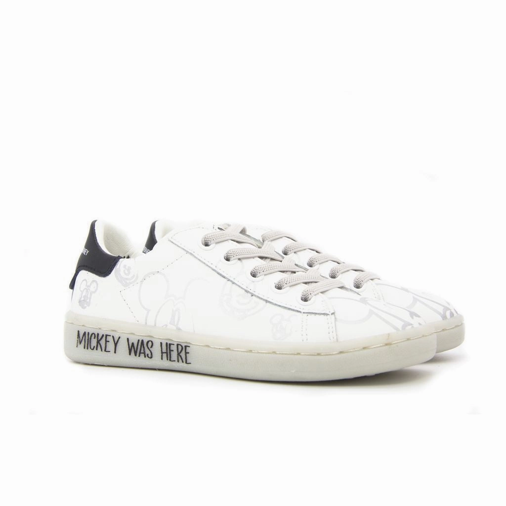 Fainted Silver Mickey Sneakers Airport Travel Busy Day