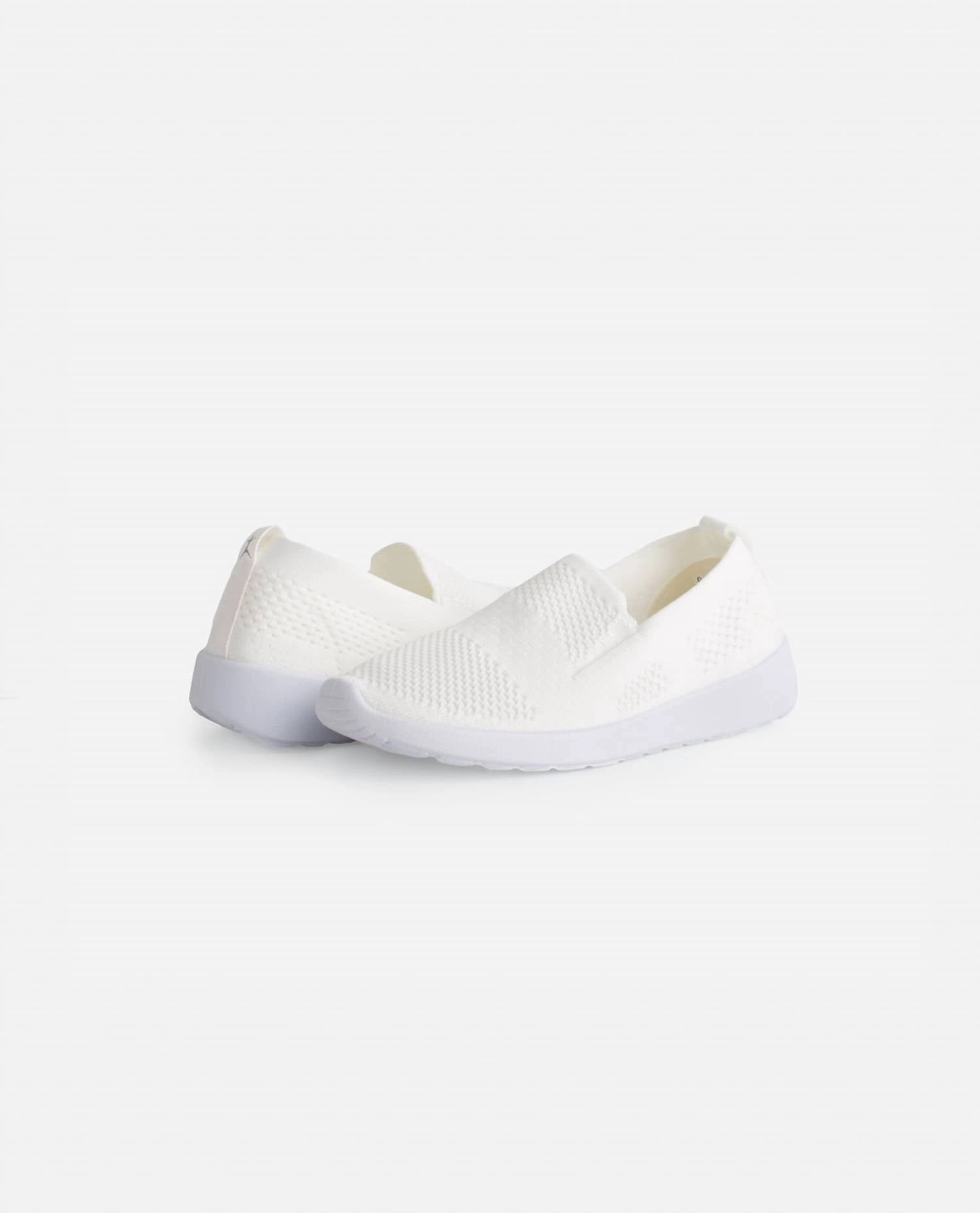 Base Comfort Oxygenation Technology Girls Admire Slip On Sneaker In White