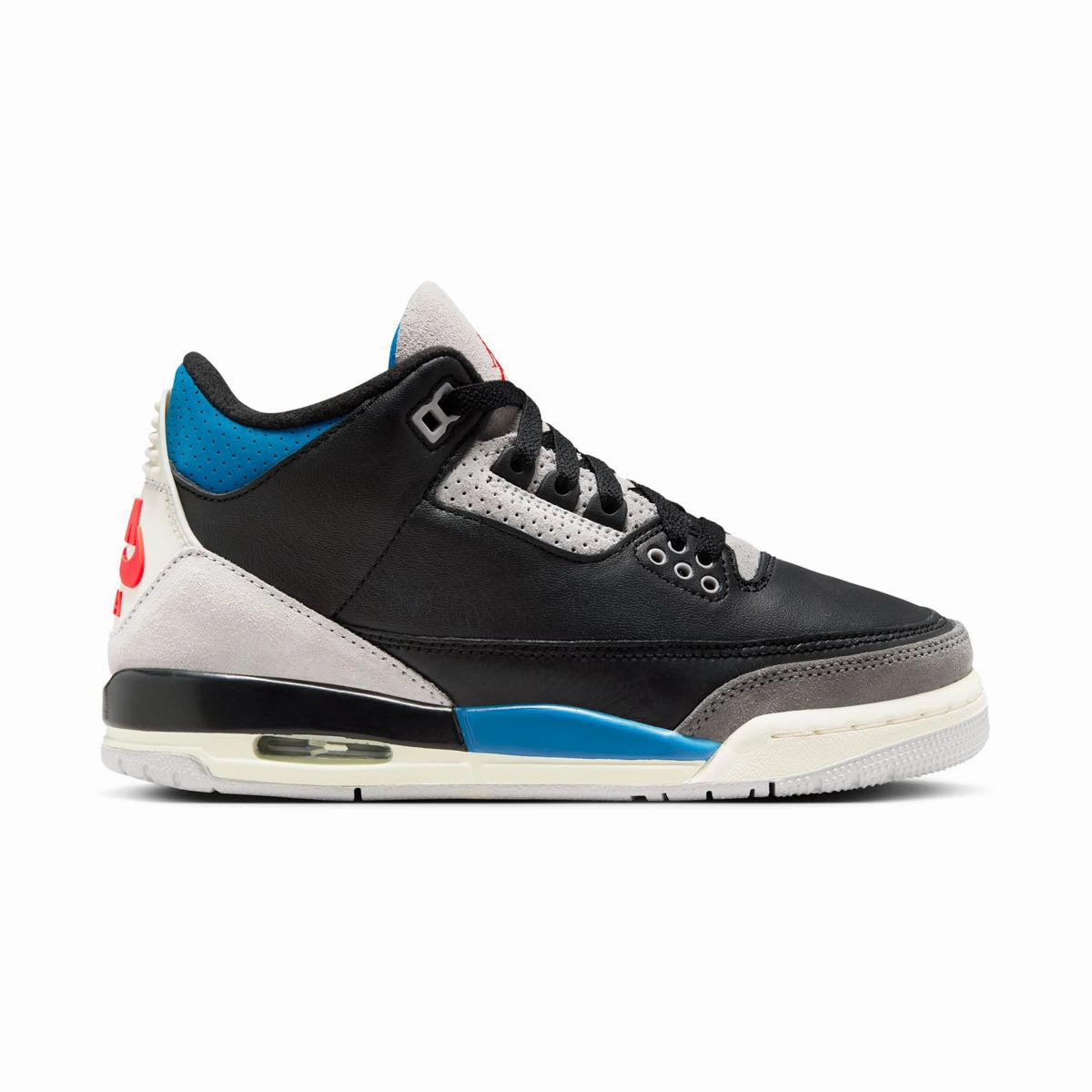 Air Jordan 3 Retro 'Rare Air' Big Kids' Shoes Move Natural