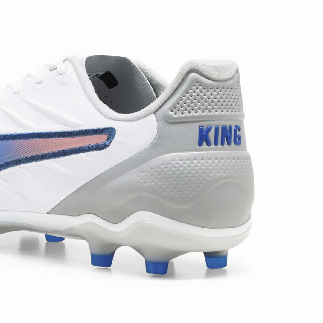 Power Flex Light Cushioning Puma - Men's King Pro Firm/Artificial Ground Soccer Cleats (107862 02)