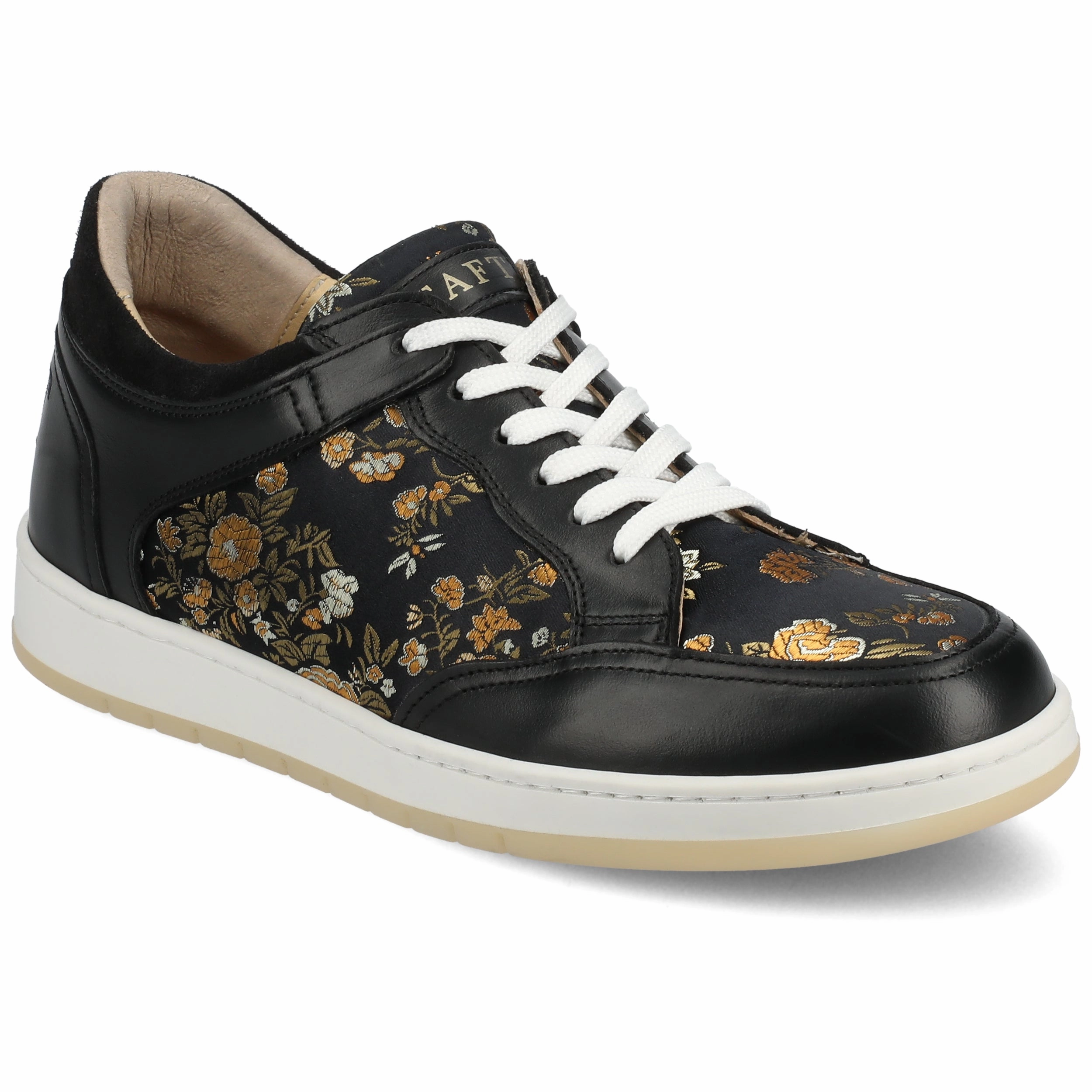 The Rapido Low Sneaker balance balls