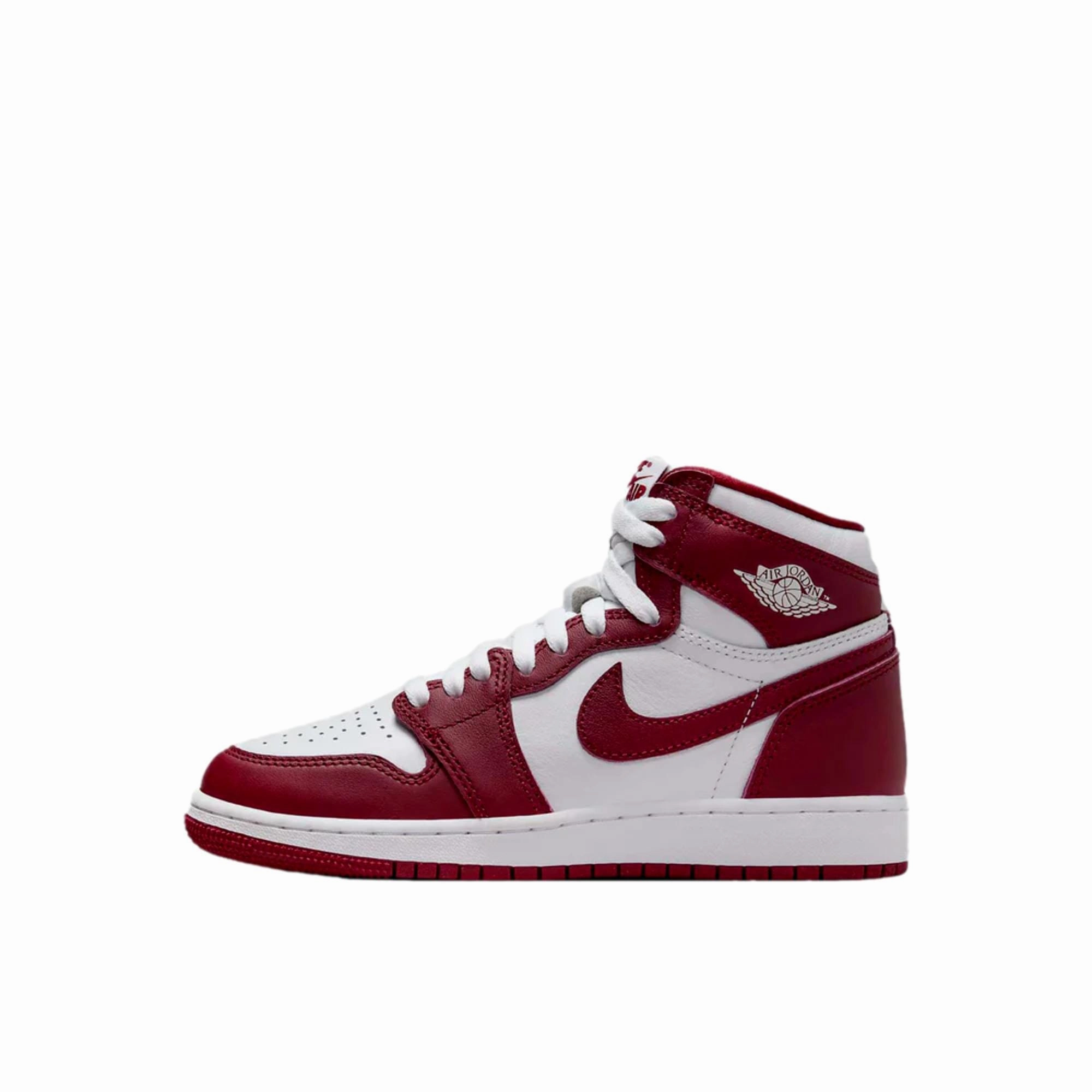 Nike Air Jordan 1 Retro High OG White / Team Red  FD1437-160 Grade-School Advanced Traction Pattern Foot Motion