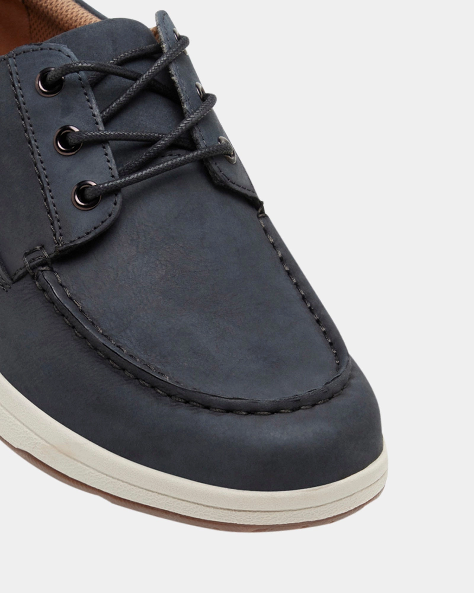 Experience Black Outdoor Ease Decorative stitching