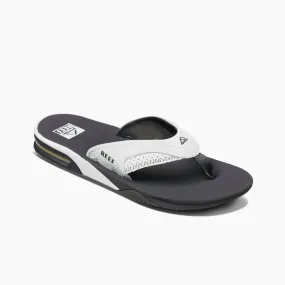Comfort Wear Padded Straps Men's Fanning Flip-Flop With Built-In Bottle Opener In Grey/white
