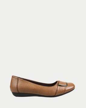 Comfortable Leather Slip-ons Party Ease Michelle Tan