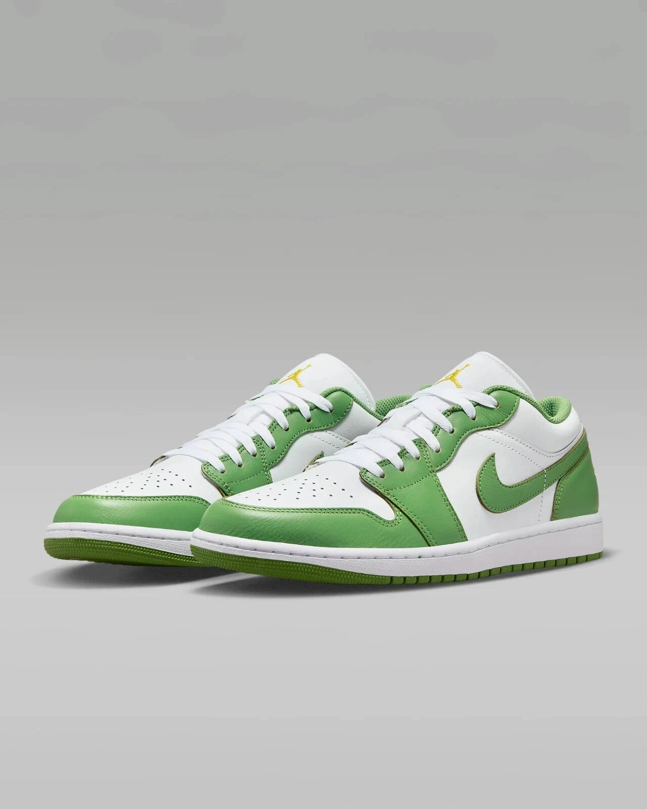 Nike Air Jordan 1 Low SE HF4823-100 Sneaker Men White Green Leather Shoes TF6886 (White,9.5) daily run shoes