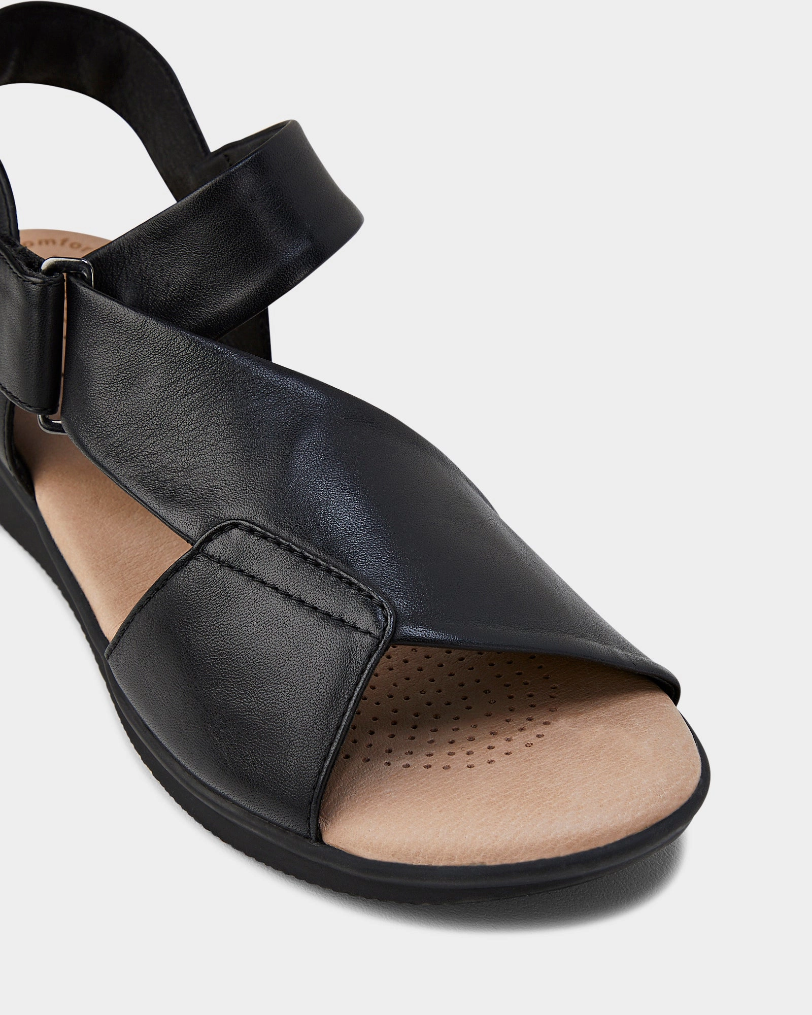 Thick sole Nizki Black