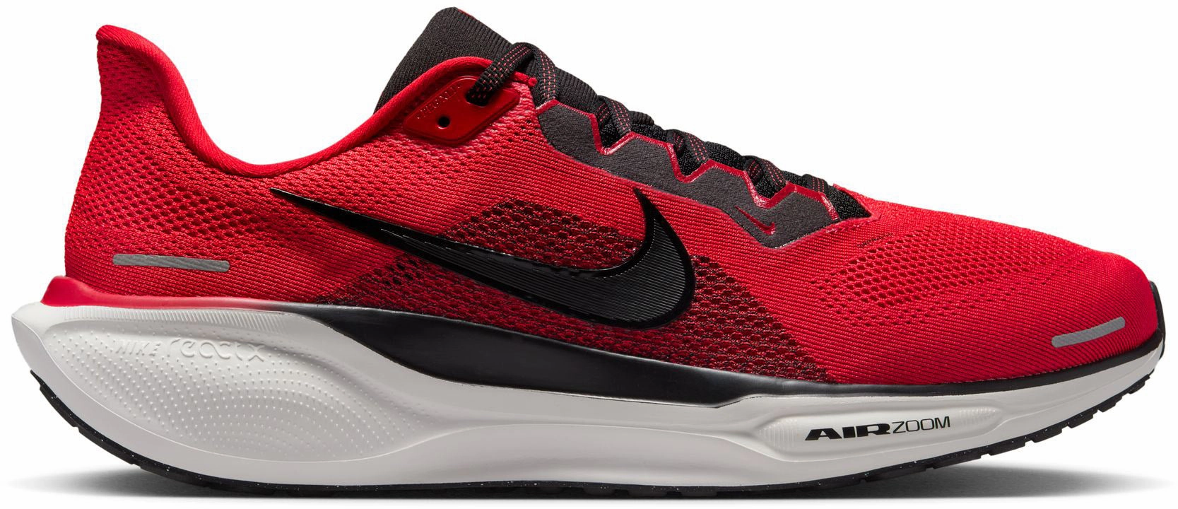 Pegasus 41 Men's Road Running Shoes running on beaches