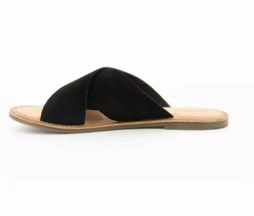 Women's Diaz Slip-On In Black Quick Slip-On