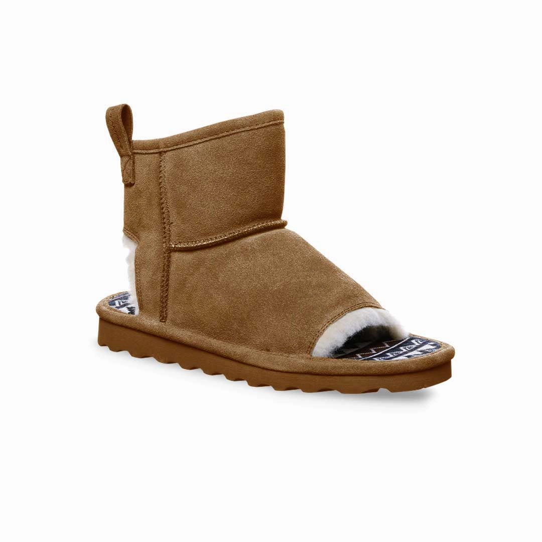 Bearpaw - Women's Molly Boots (2425W 220) Moisture wicking Puddle Safe