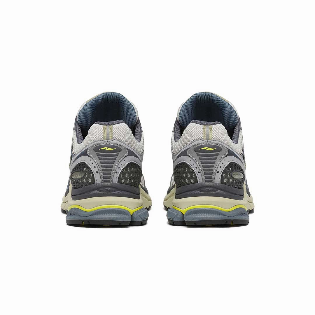 speed - oriented running gear Saucony - Unisex ProGrid Triumph 4 Shoes (S70902-4)