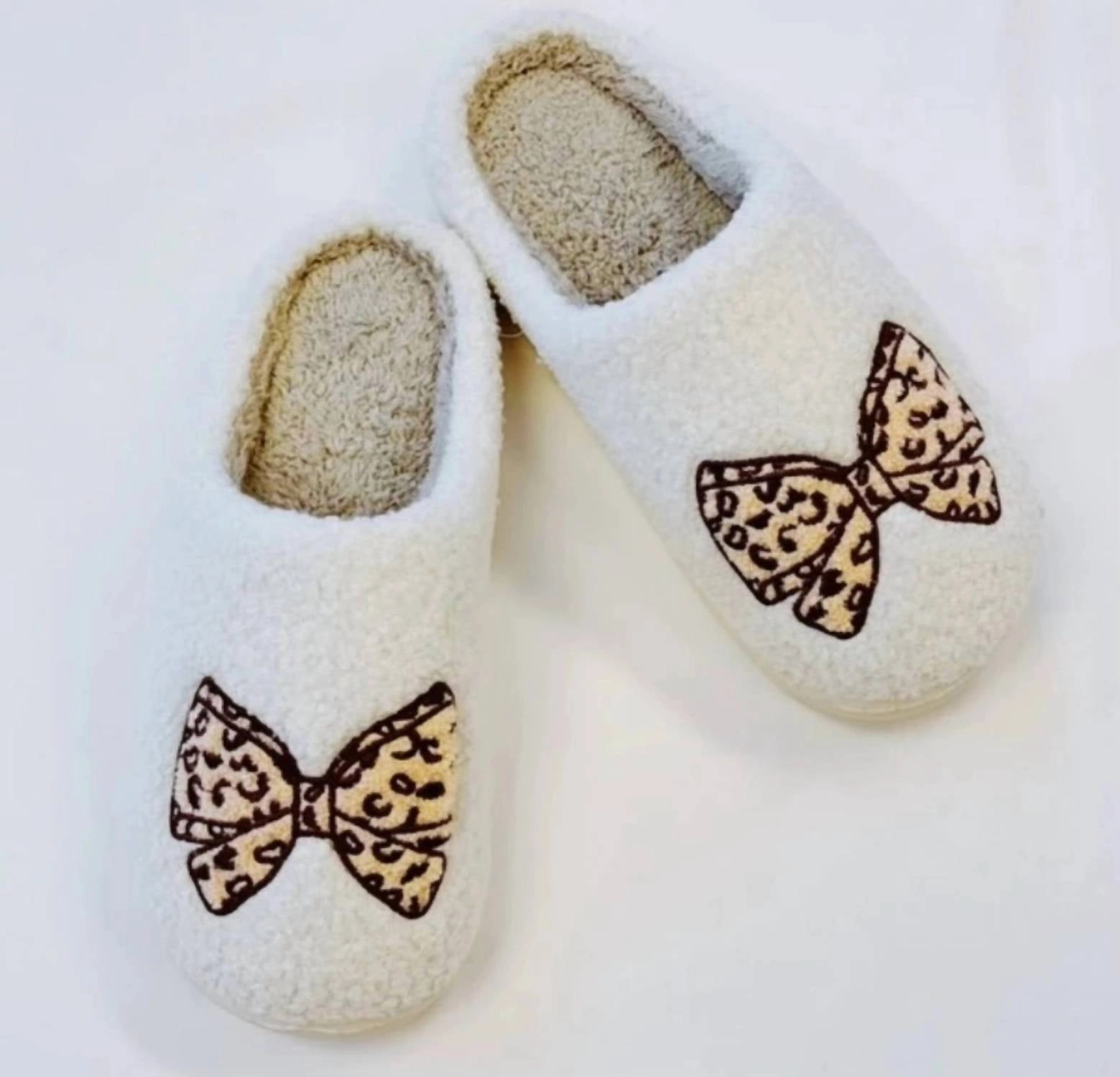 Women's Cozy Cheetah Bow Slippers In Off White Comfortable Sockliner Relaxed Fit