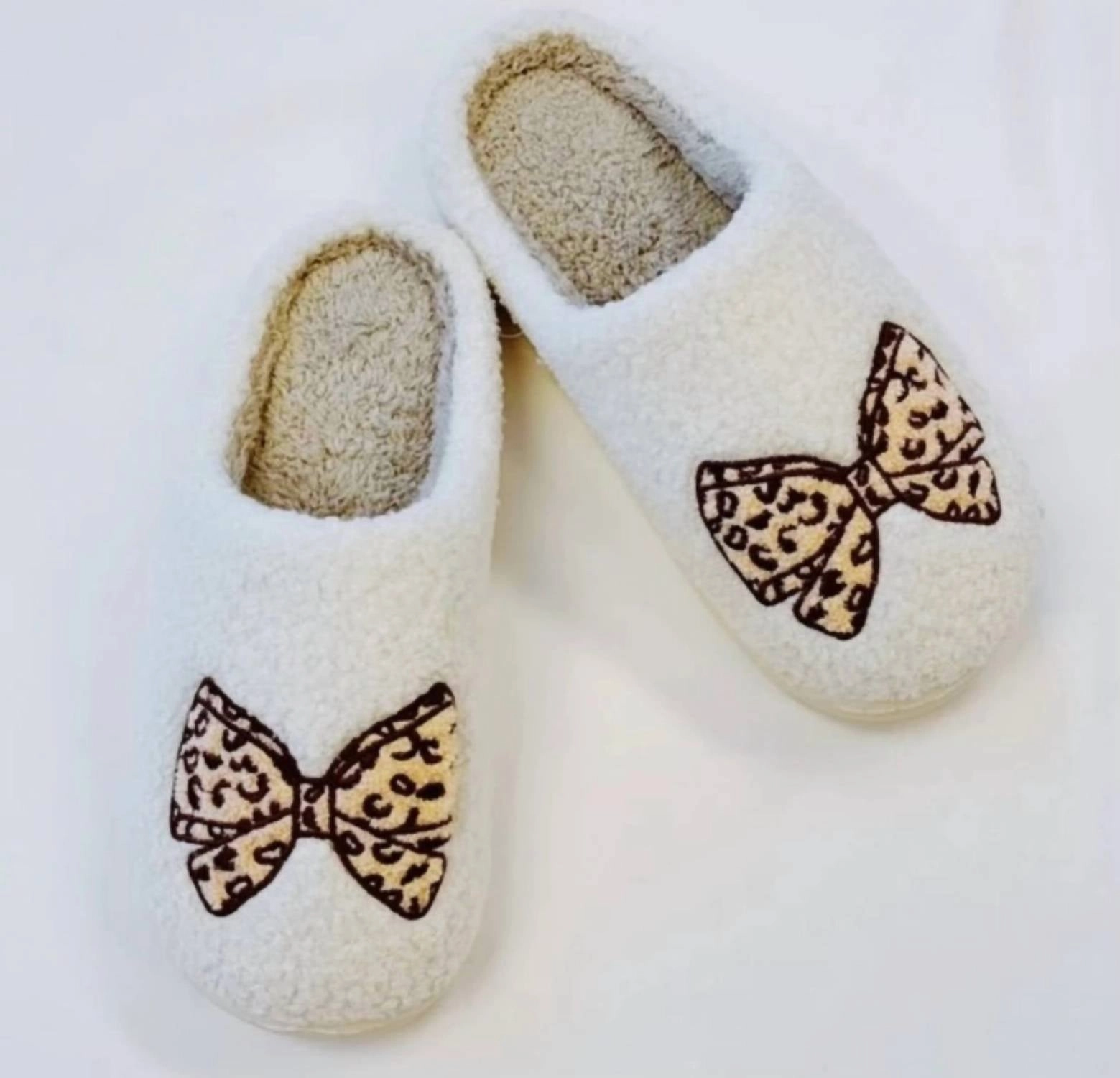 Knit Upper Women's Cozy Cheetah Bow Slippers In Off White