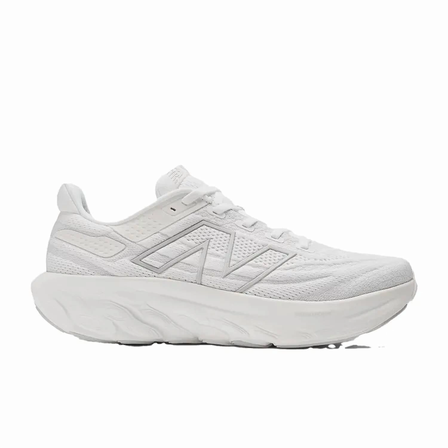 Men's Fresh Foam X 1080V13 Shoes - 4E Width In White / Light Silver Metallic ergonomic shoes running tops