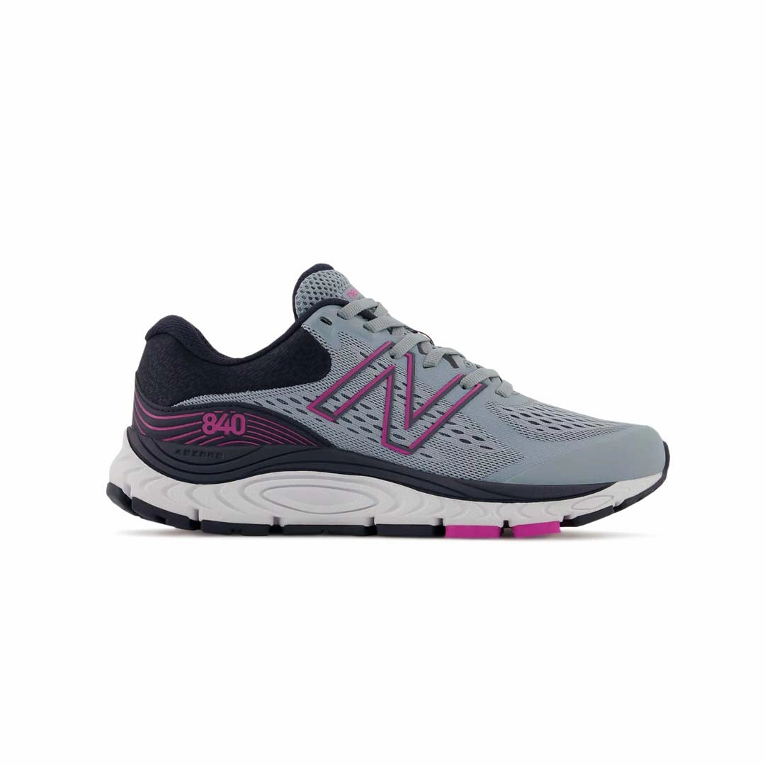training support Impact Resistance New Balance - Women's 840 V5 Shoes (W840CM5-B)