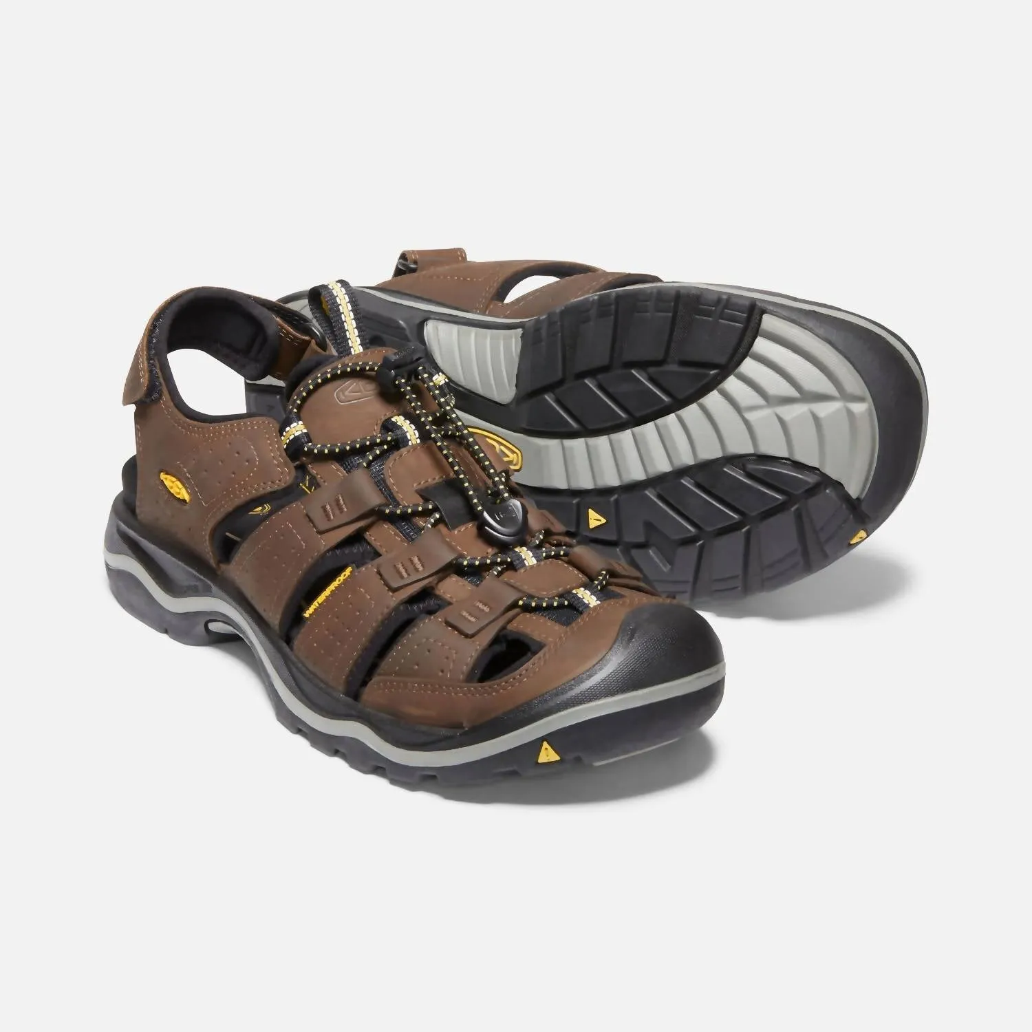 Leopard Touch Relaxed Walk Men's Rialto Fisherman Sandal In Bison