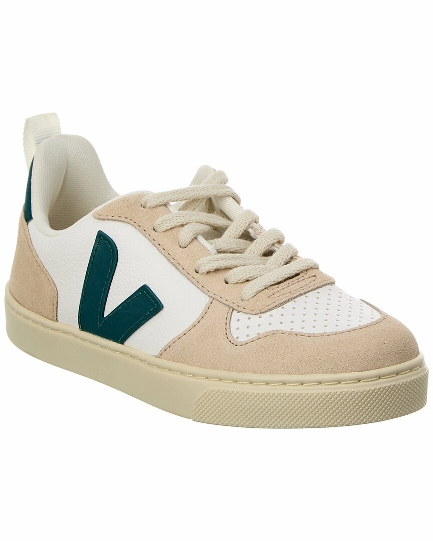 Chic Accent VEJA Small V-10 Laces Leather Sneaker