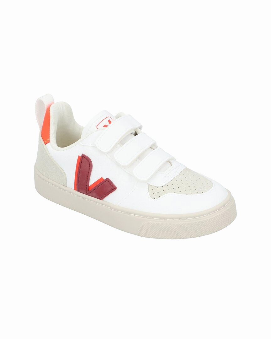 Street Outfit Kick Back VEJA V-12 Leather Sneaker