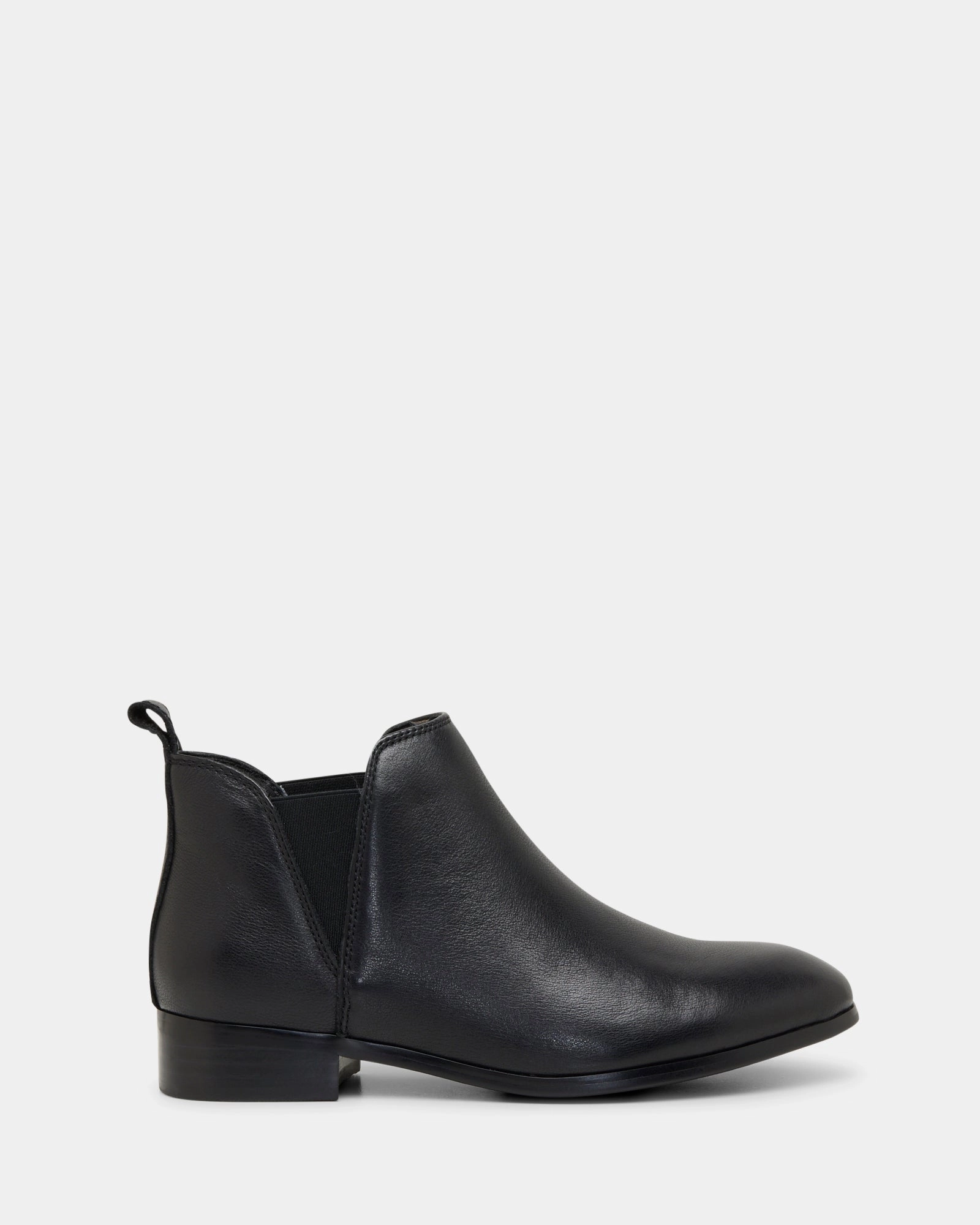 Shock Absorbing Comfort Seeker Larena Black Smooth