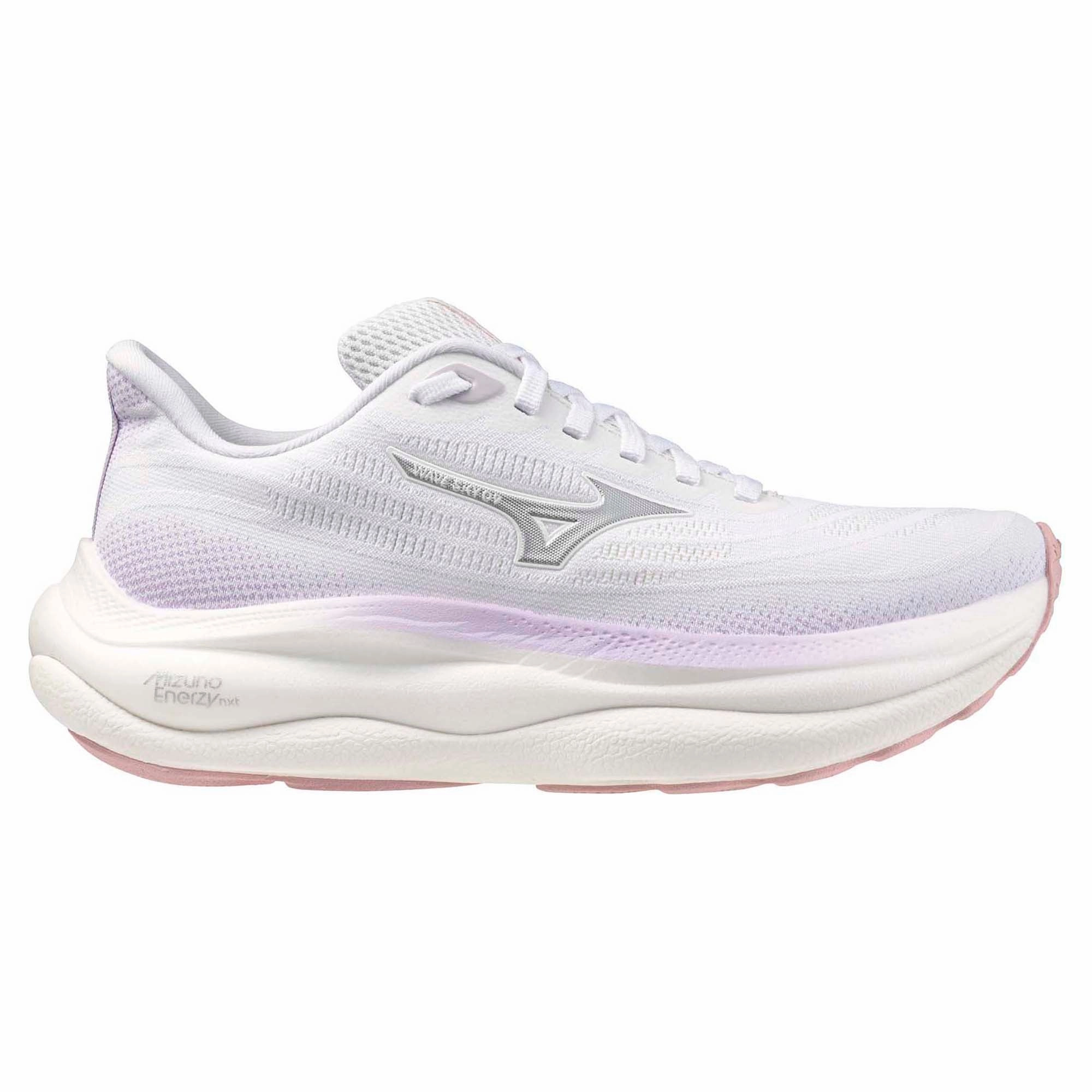 Wave Sky 9 Women's Running Shoes running in a park trail Impact Zone