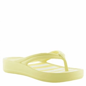 Women's Breezy Slipper In Yellow Multi Functional