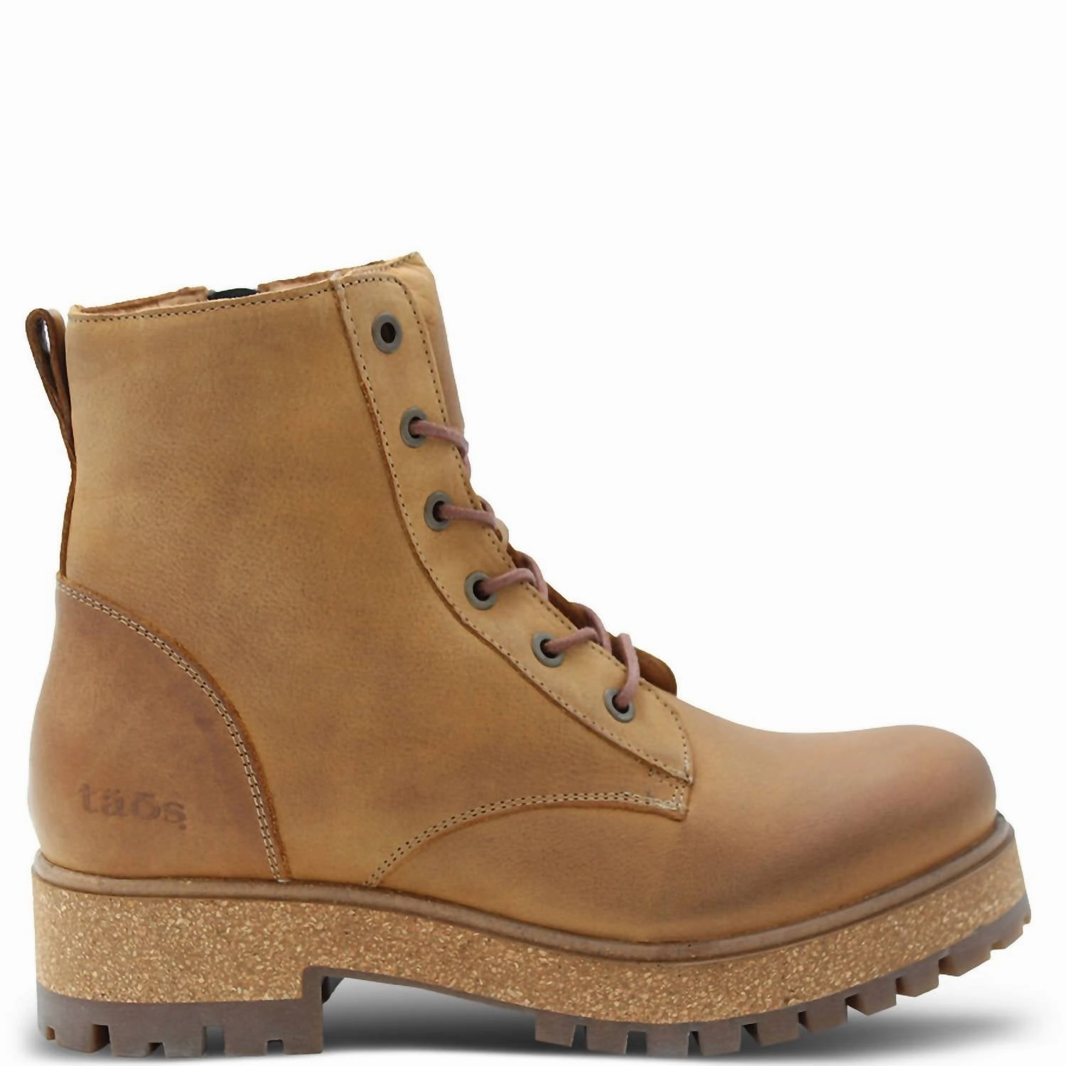 Women's Main Street Flat Boots In Beige Outdoor Ready Street Fashion