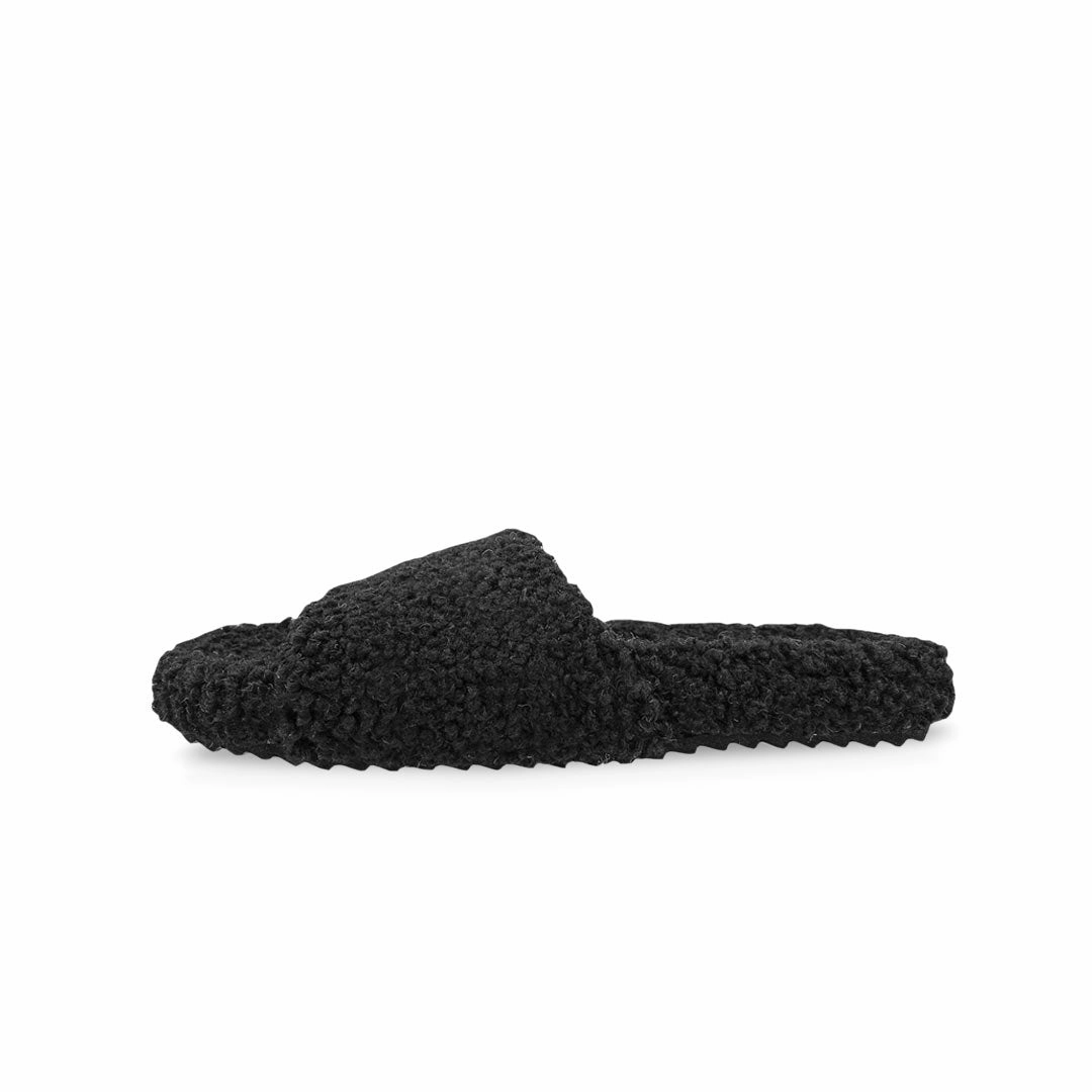 Trendy Footwear for Men Beach Fun Women's No Boundaries Sherpa Slides (SLF5114WPL BLK)