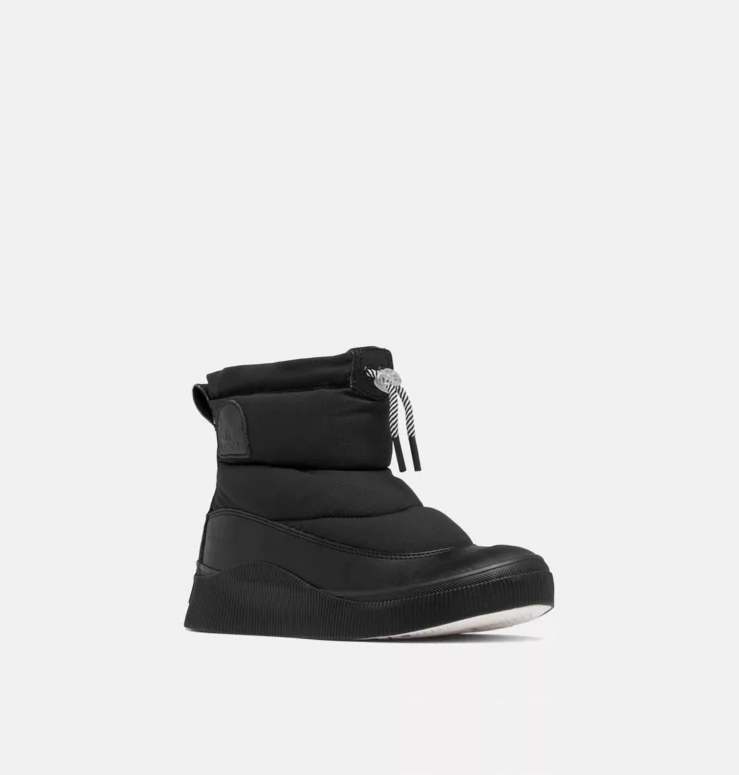 Women's Out N About Iv Puffy Boots In Black / Chalk Light Weight