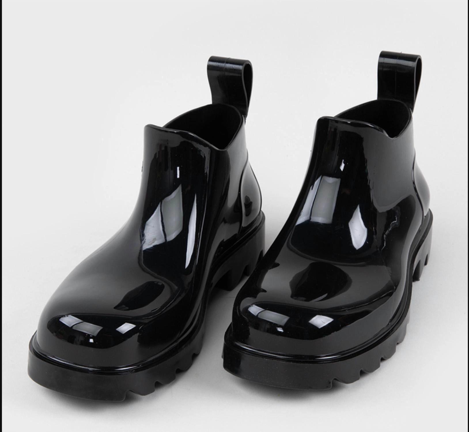 Women's Rain Boots In Black Suede Stable Ankle Durable Shell Adventure Journey